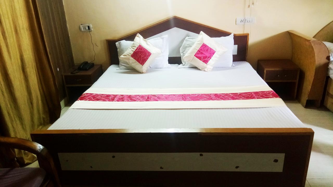 Hôtel Royal View à Shimla Extérieur photo